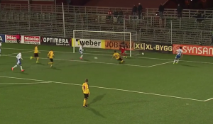 VEROVALI ILI NE: Fudbaler Geteborga je uspeo OVO da promaši! (VIDEO)