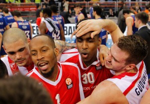 KINSI VS SUDIJE: Evo šta je Amerikanac rekao za tehničke koje dobija (FOTO)