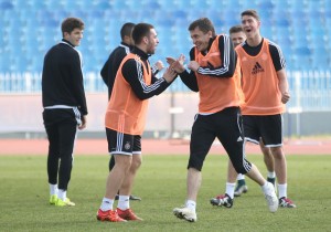 ENGLEZI JAVLJAJU: Bivši trener Partizana dovodi bivšeg igrača crno-belih u Čempionšip?!