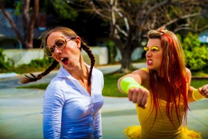 KAD PERJE POLETI: Tuča fudbalerki koje se ni muškarci ne bi postideli (VIDEO)