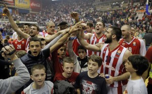 OMAŽ CRVENO-BELIMA: Pet čarobnih poteza igrača Zvezde (VIDEO)