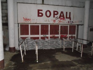 REALNOST U SRBIJI: Brane stadion da ne dobiju bazen (FOTO)