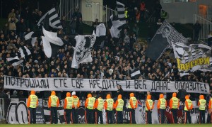 GLAS GROBARA IZ LAKTAŠA: Poziv na smene, jedinstvo i borbu za grb Partizana!