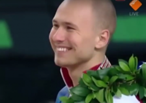 PROVOKACIJA? Rusu na pobedničkom postolju pustili američku himnu (VIDEO)