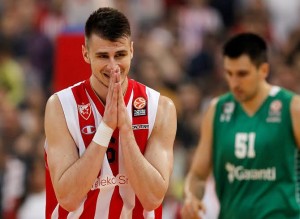 TAJAC U ZVEZDI: Svlačionica je dugo ostala zatvorena, a šta je dogovoreno?