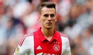 IDEALNA ZAMENA ZA IKARDIЈА: Poljski napadač od sledeće sezone u dresu Intera