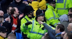 STVARI IZMIČU KONTROLI: Posle tuče na Trafordu malo je falilo da izbiju incidenti i na Etihadu (VIDEO)