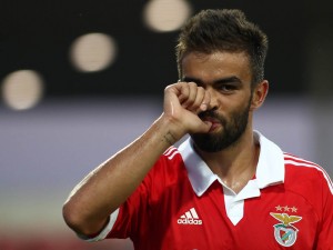 PORTUGALAC NA METI ZVEZDE: Crveno-beli ga žele, on hoće na Marakanu, ali…