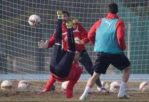 U STRAŠNOJ KONKURENCIJI: Zvezda ima kandidata za ‘Zlatnog dečaka’ Evrope! (FOTO)