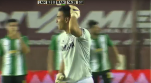 SVI U TRANSU I NEVERICI: Neverovatan pogodak koji golman nije ni video! (VIDEO)