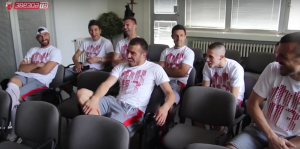 KOMEDIJA U ZVEZDI: Ovako to izgleda kada igrači organizuju konferenciju za medije (VIDEO)