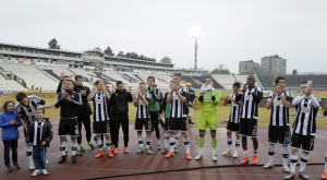 ZA PRIMER DRUGIMA: Fudbaleri Partizana u potpuno novoj ulozi (VIDEO)