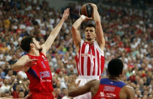 ZVEZDA OTVARA RAT SA MEDIJIMA: Ne damo na naše igrače!