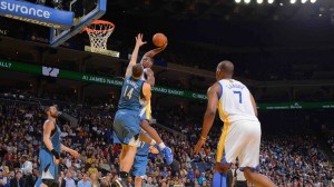 POSTERIZOVANJE: Najbrutalnija zakucavanja ‘u facu’ ove sezone u NBA (VIDEO)