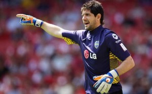 DA SE ZALEDI KRV U ŽILAMA: Legendarni golman Boke zamalo poginuo na terenu (VIDEO)