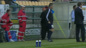 ŠOU: Sudija mrtav pijan na utakmici Superlige Češke, postao internet zvezda (VIDEO