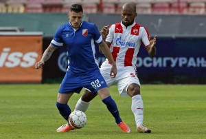 DA NIJE SMEŠNO, BILO BI TUŽNO: Da li ovaj momak zaslužuje platu od 240 hiljada evra? (VIDEO)