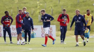 NOVINAR – ‘PADOBRANAC’: Iznenađenje na treningu ‘gordog albiona’ (VIDEO)