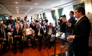 MILOŠ VAZURA: Đurić mi je psovao majku!