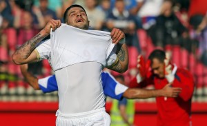 INTERESOVANJE NE JENJAVA: Njukasl pravi ‘čistku’, a Sporting nudi silne milione za Mitrovića