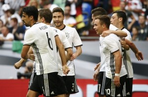 EURO 2016: Dreksler sjajnim golom vodi Pancere ka četvrtfinalu ( VIDEO)