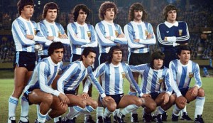 VREMEPLOV: Mario Kempes je doneo titulu Argentini na najkontroverznijem Mundijalu (VDEO)