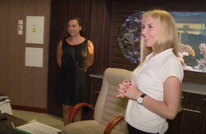 ŠOU U POLJSKOJ: Partizanovci se udvarali recepcionarkama, dok su ih ostali bodrili sa balkona (VIDEO)