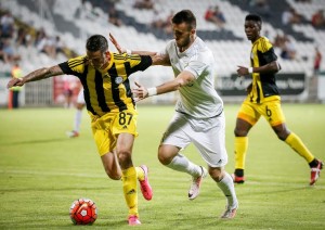 LIGA EVROPE: Čuka pala u Mađarskoj sa igračem više (VIDEO)