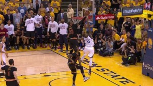 NESTVARNI LEBRON: Potez koji će ostati zapamćen u istoriji košarke (VIDEO)