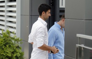 ON JE ŠMEKER SVETSKOG GLASA: Fenomenalan snimak Novaka Đokovića koji će raspametiti navijače (VIDEO)