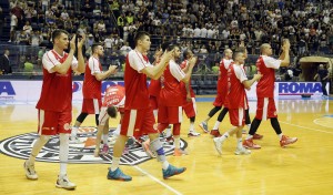 TITULA JE CRVENO-BELA: Zvezda razbila Partizanove nade i pred njegovim navijačima uzela titulu! (VIDEO)