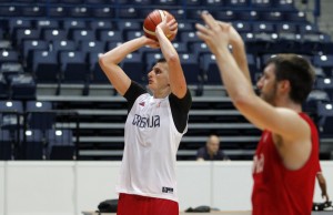 NIJE OČEKIVAO TAKAV DEBI: Jokić objasnio incident protiv Francuza (VIDEO)