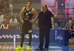 NOVICA VELIČKOVIĆ: Šamarčina!