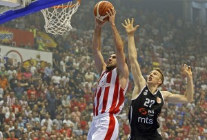 ‘RAT’ VEČITIH: Zvezda krade pojačanje Partizanu? (FOTO)