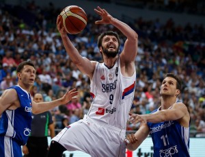 IZNENAĐENJE: Teodosić nije mogao da pomogne CSKA, Marković junak pobede (FOTO) (VIDEO)