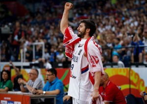 ‘A TI SE JOŠ TRKAŠ SA PUTNIČKIM…’: Marković objavio sliku posle ni malo prijatne povrede! (FOTO)