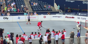 REKET ZAMENIO PALICOM: Novak Đoković u novom izdanju (VIDEO)