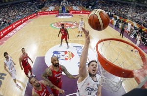 TURSKA LIGA: ‘ Penzioner’ Štimac briljirao u pobedi Efesa nad Trabzonom