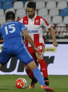 SKINUO TERET SA DUŠE: Vijera najzad pogodio mrežu, Zvezda vodi 2:0 (VIDEO)