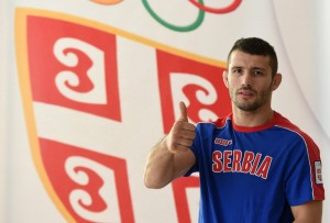 NIJE MOGAO DA ĆUTI: Oglasio se Davor Štefanek i odgovorio Andriji Prlainoviću (FOTO)