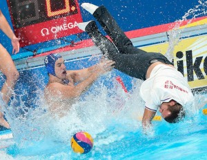 NA DANAŠNJI DAN: Srpski fudbaleri na OI u Pekingu, „Delfinima“ zlato i viza za Rio, odlazak Veljka Rogošića (VIDEO)