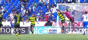 SNALAŽENJE: Šta uraditi kad se golman povredi, a nemate pravo na izmenu (VIDEO)