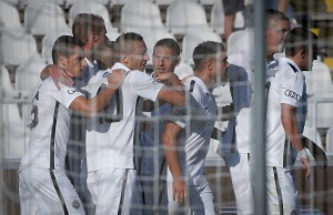 TRESLA SE GORA, RODIO SE MIŠ: Partizan sačuvao svoje udarne igle!