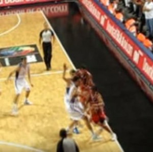 VREMEPLOV: Sramota za FIBA i Tursku, najveća krađa u istoriji košarke (VIDEO)
