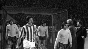 VREMEPLOV: Najčudniji navijač ikada na beogradskoj ‘Marakani’ (FOTO) (VIDEO)