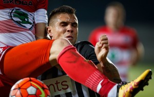 VETAR U LEĐA PARTIZANU: Maslać isključen posle 18 minuta (VIDEO)