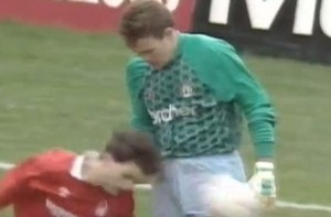 VREMEPLOV: Najlukaviji ili najkvarniji gol u istoriji fudbala (VIDEO)