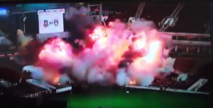 NAVIJAČI SU NEUTEŠNI: Stadion Vest Hema raznet u strahovitoj eksploziji! (VIDEO)