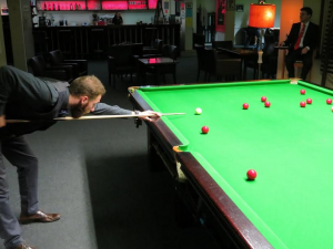 SNUKER ŠAMPIONAT STARTOVAO IZNENAĐENJEM: ‘Večiti’ rivali skinuti sa trona