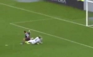 LOŠE VESTI ZA MUSLINA: Rajković povređen u sudaru sa saigračem (VIDEO)